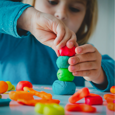 IL GIOCO CHE GUARISCE: la GESTALT PLAY THERAPY con bambini ed adolescenti.